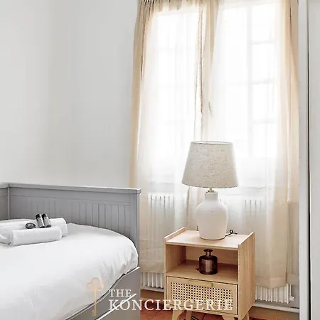 Appartement Superbe Duplex Avec Terrasse Face Tour Eiffel Paris