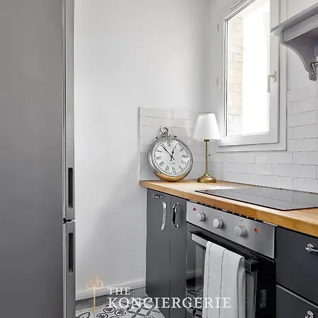Superbe Duplex Avec Terrasse Face Tour Eiffel *