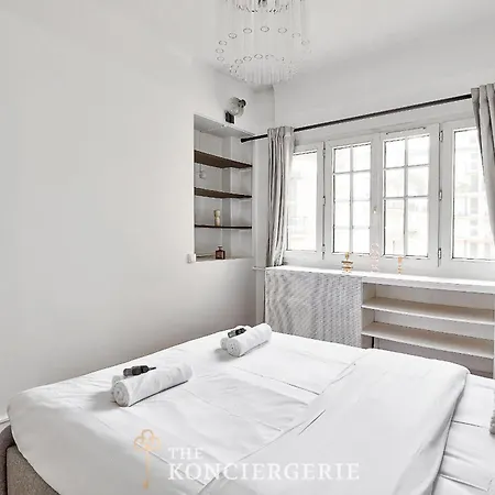 Superbe Duplex Avec Terrasse Face Tour Eiffel *