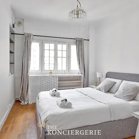 Superbe Duplex Avec Terrasse Face Tour Eiffel